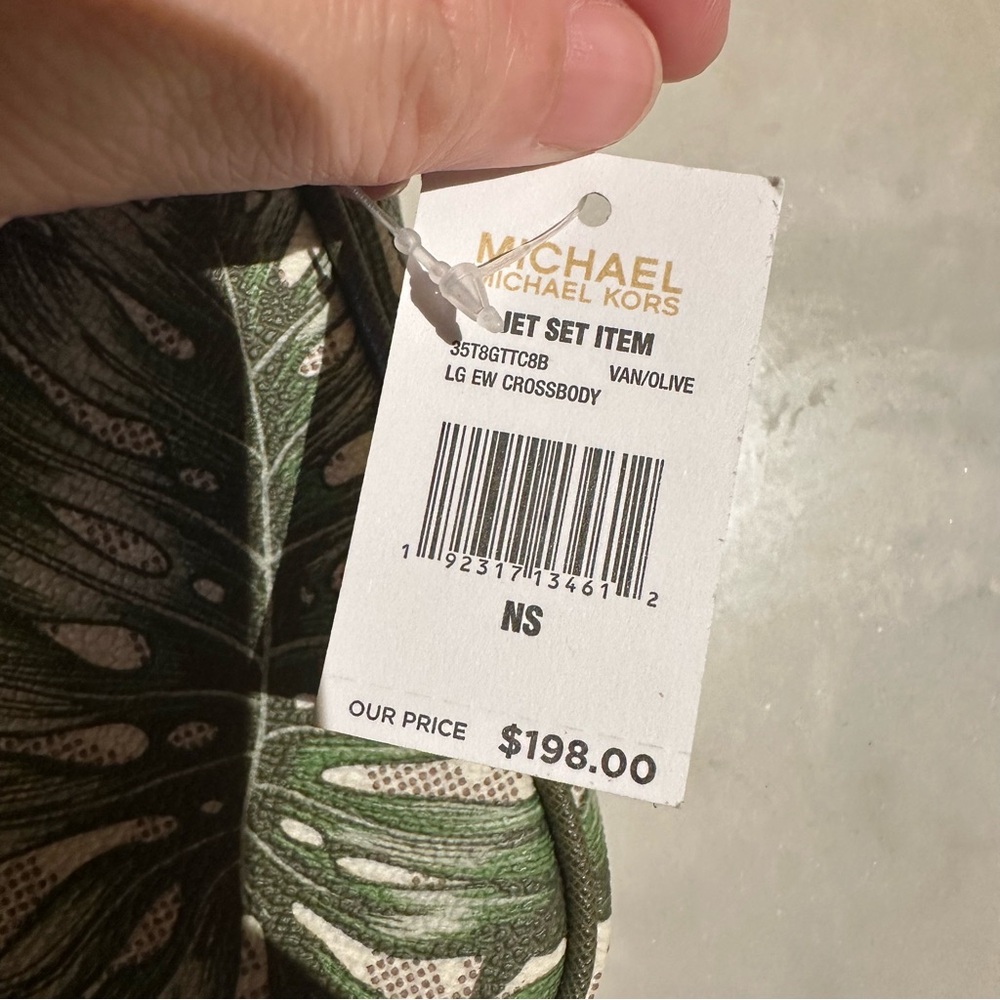 Michael Kors Jet Set Item Crossbody - Picture 5 of 5